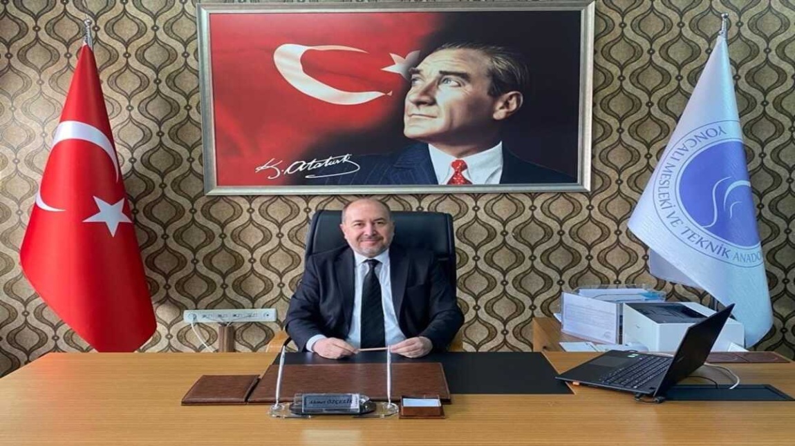 Ahmet ÖZÇELİK - Okul Müdürü